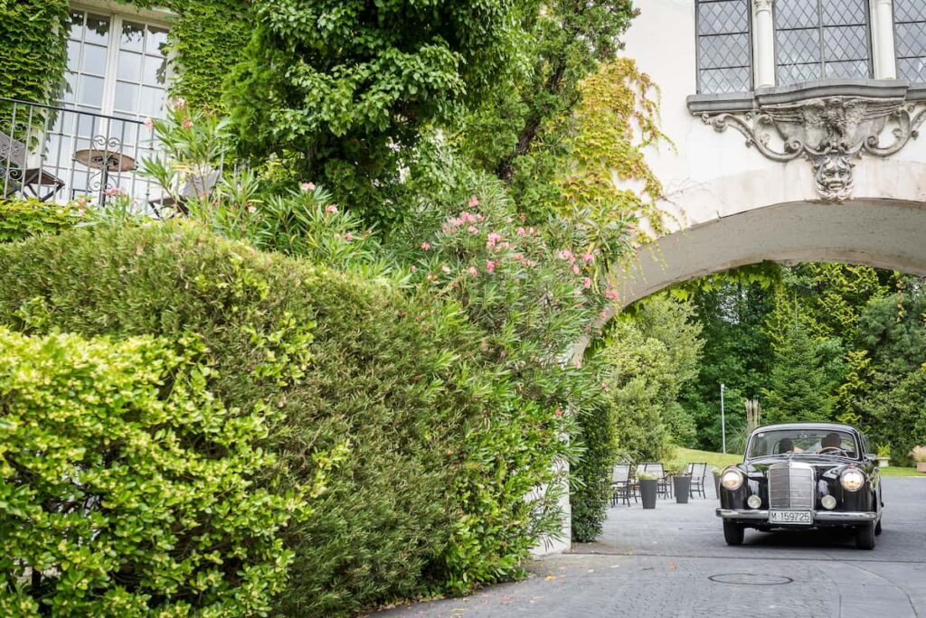 Elegant Wedding Venues in the South of France - Brindos 02